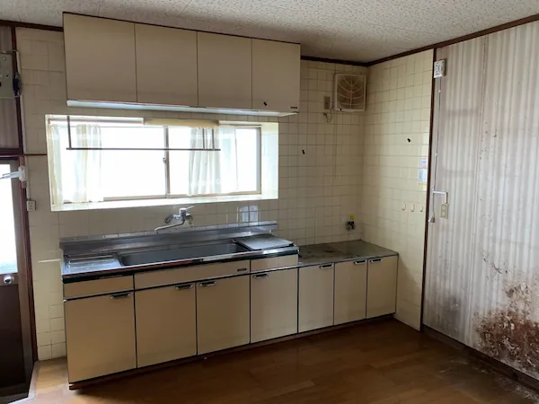 リフォーム前のキッチン